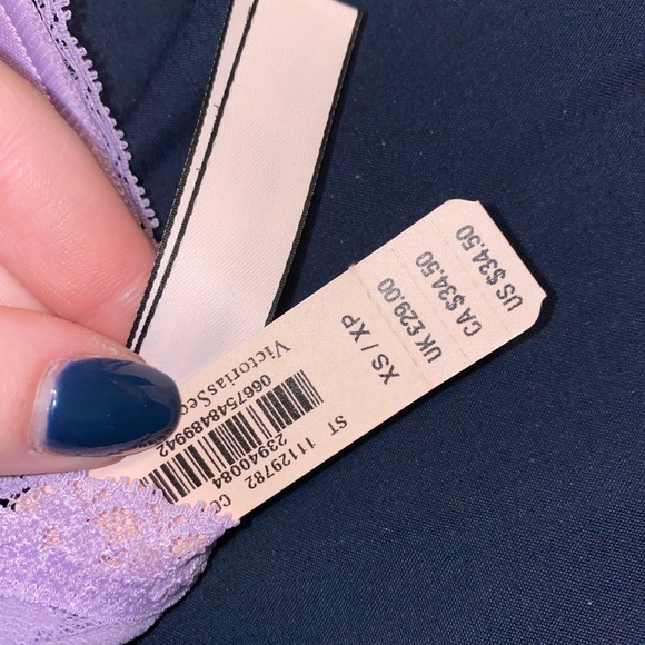 Victoria’s secret with padding bralette - Picture 3 of 3